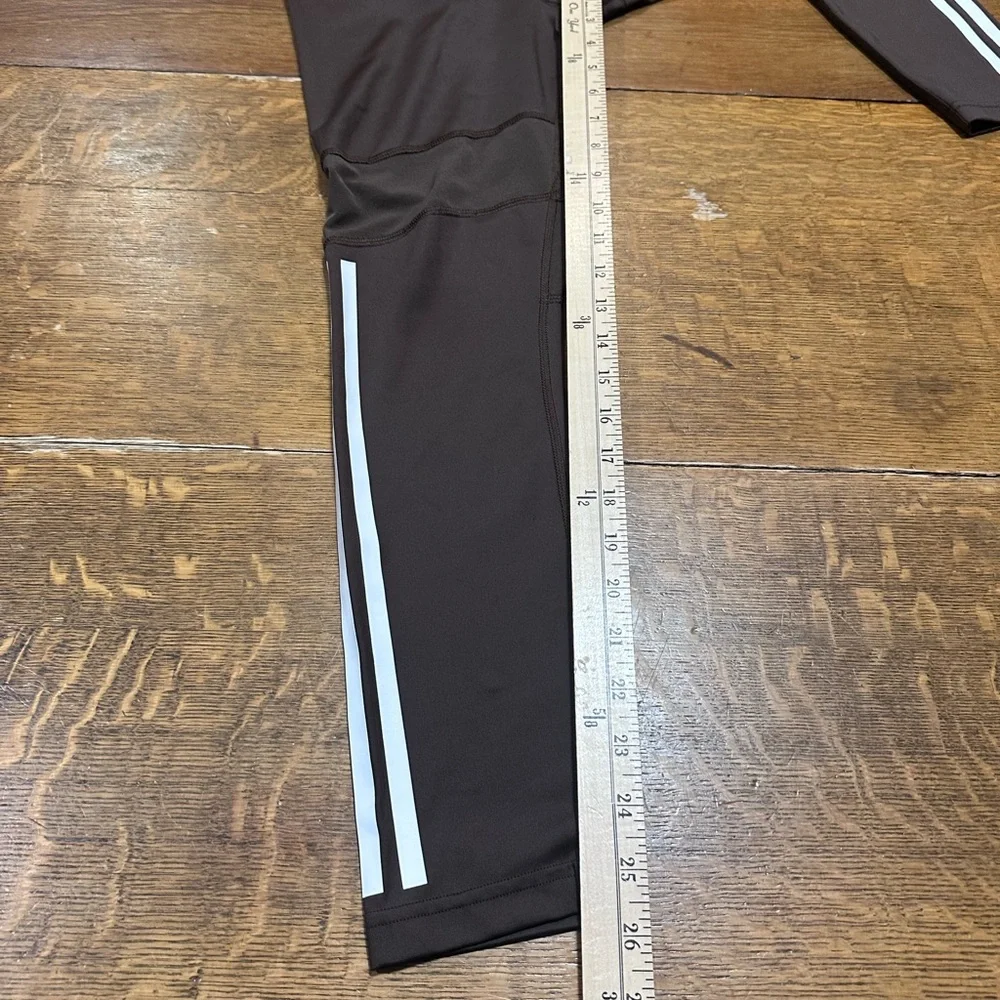 Adidas women’s sz‎ small brown Leggings with White Stripe P